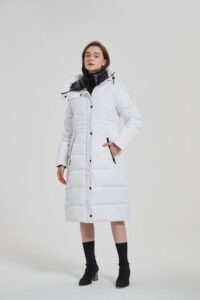 The Eco-Friendly Choice: Exploring the Environmental Advantages of IKAZZ's Women's Long Puffer Coat
